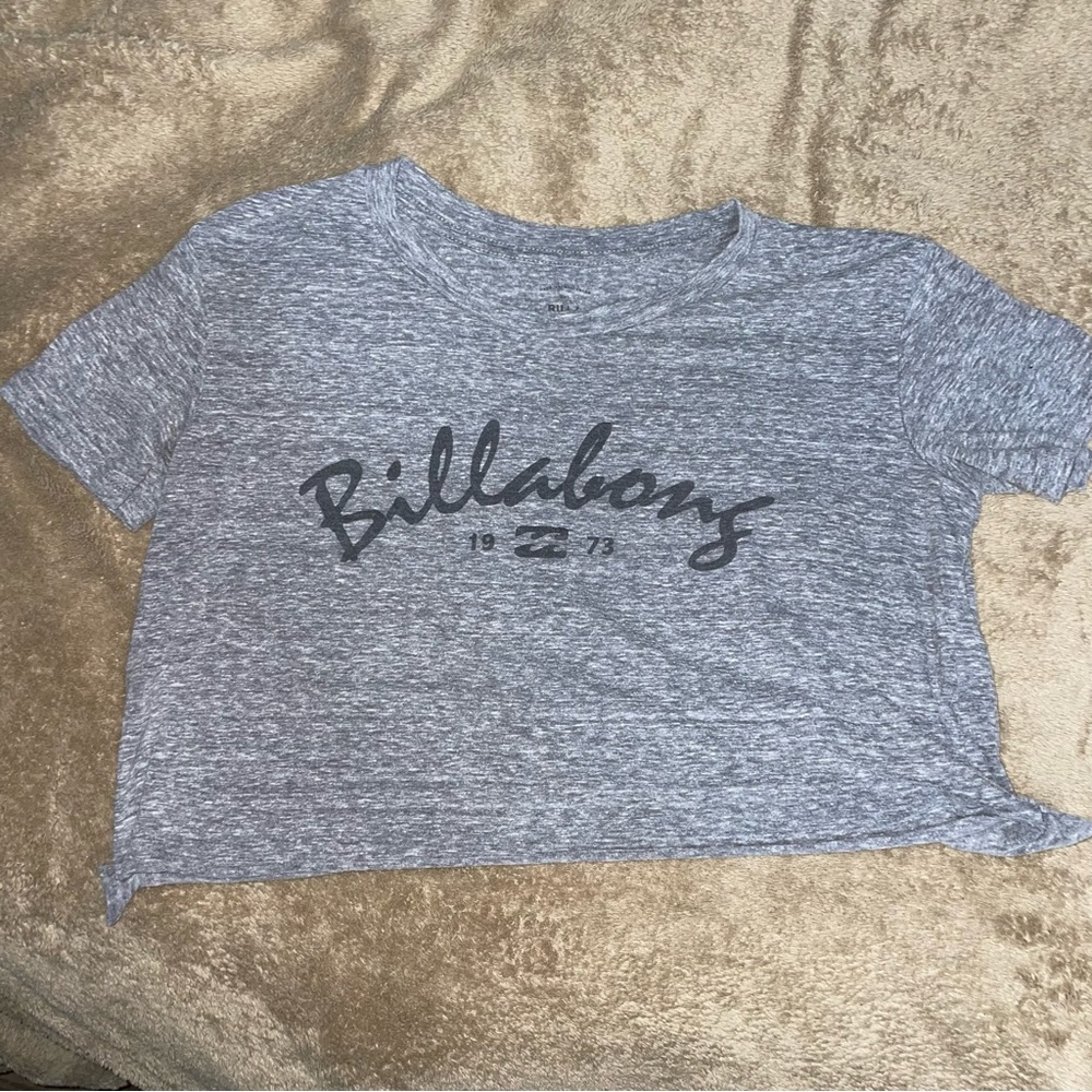 Billabong cropped t shirt